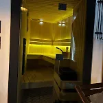 Hydra Haven L Sauna & Jacuzzi L Luxury Wellness Loft Katowice