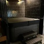 Hydra Haven L Sauna & Jacuzzi L Luxury Wellness Loft Lejlighed *