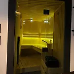 Hydra Haven L Sauna & Jacuzzi L Luxury Wellness Loft Апартаменты *