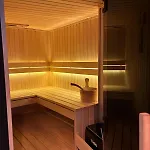 Hydra Haven L Sauna & Jacuzzi L Luxury Wellness Loft Lejlighed