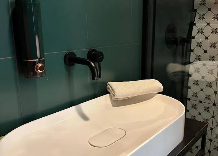 Hydra Haven L Sauna & Jacuzzi L Luxury Wellness Loft Апартаменты