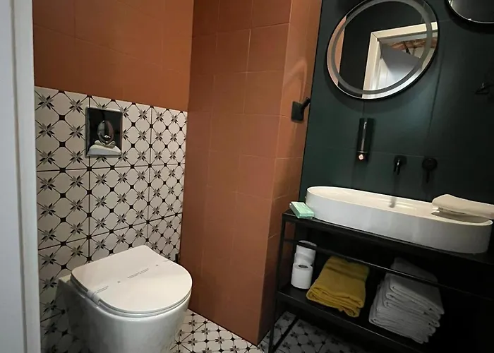 Hydra Haven L Sauna & Jacuzzi L Luxury Wellness Loft * Katowice