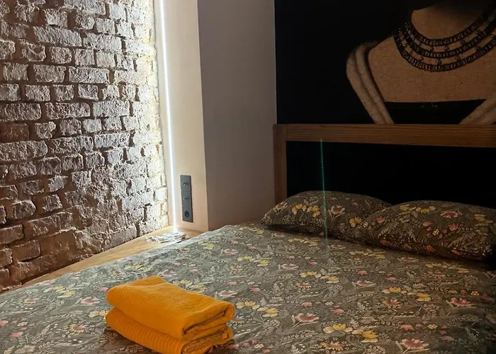 Hydra Haven L Sauna & Jacuzzi L Luxury Wellness Loft Апартаменты